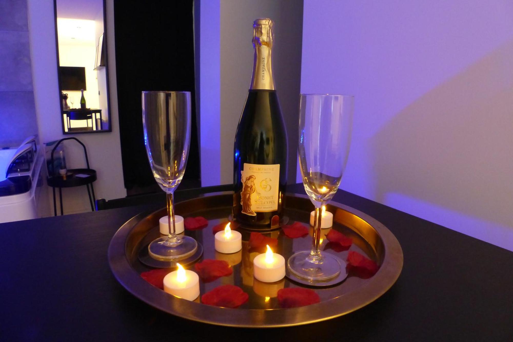 Appartement Balneotherapie Et Sauna Hyper Centre 낭트 외부 사진
